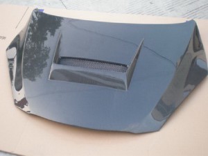 Капот из карбона для Mazda 2 Demio 2008 мод 2